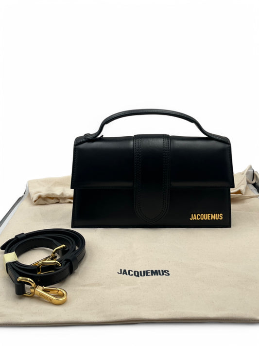 Jacquemus Le Grand Bambino Handtasche mit schwarzen und goldenen Ledereinsätzen 